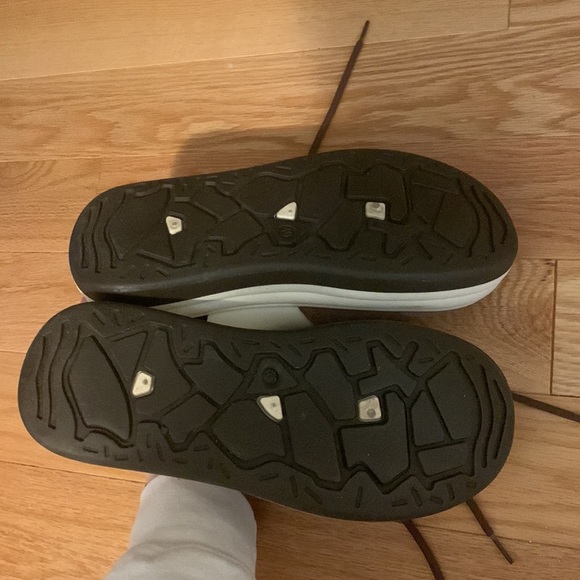 “Multi-Panel Design Lace-up Skate Shoes” from SHEIN - Picture 3 of 7